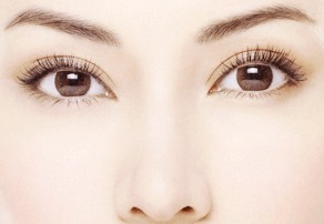 白内障有哪些症状？如何治疗？术后多久恢复？