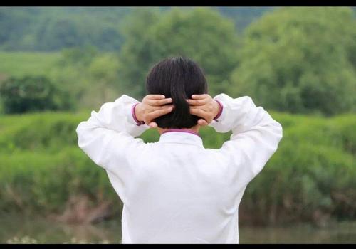 为什么感冒会引起中耳炎？中耳炎反复流脓该怎么办？